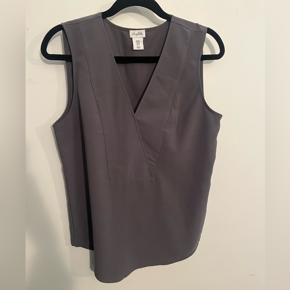 Heyton Sleeveless Grey Tank Top. Size Medium
